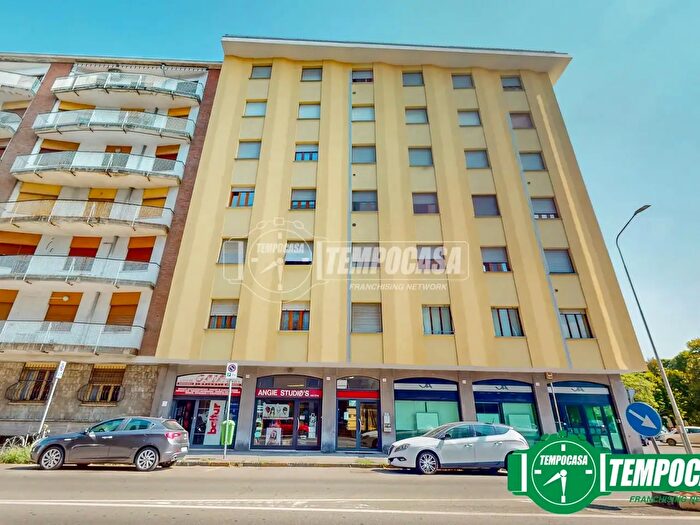 Appartamento trilocale in vendita in Via Marengo, Alessandria
