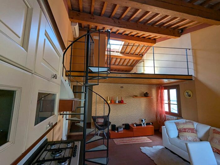 Appartamento trilocale in vendita in Pisa