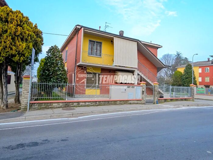 Casa con 10 locali in vendita in Via San Cesario, Castelfranco Emilia