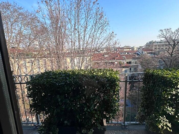 Appartamento con 6 locali in affitto in Brera, Milano