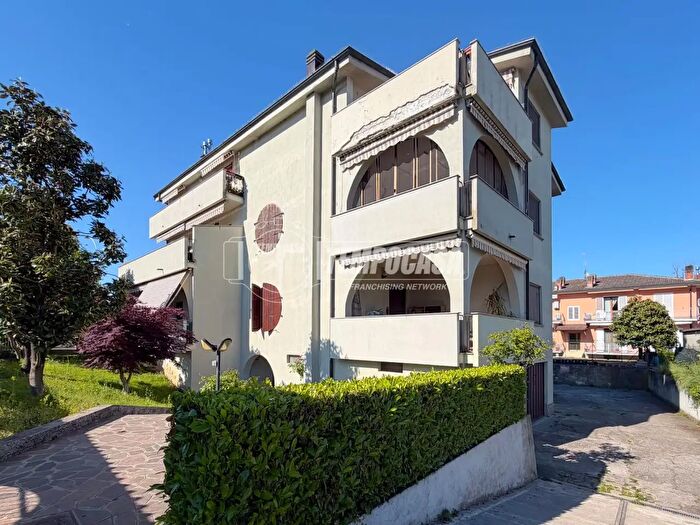 Appartamento quadrilocale in vendita in Via Giuseppe Verdi, Comazzo