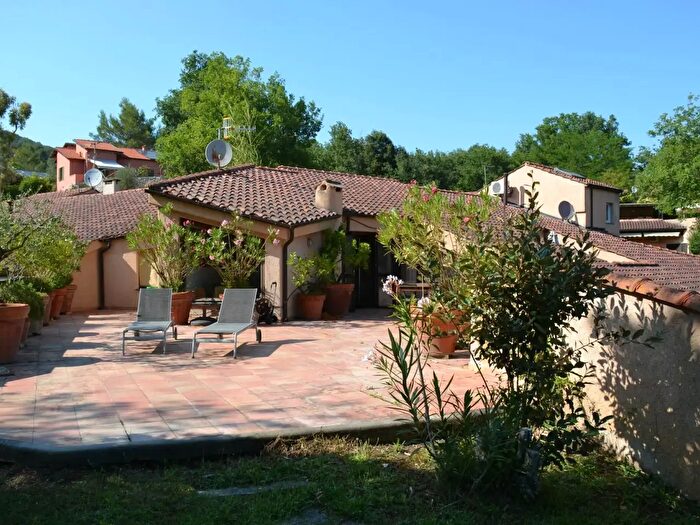 Appartamento con 5 locali in vendita in Via Praglione, Garlenda