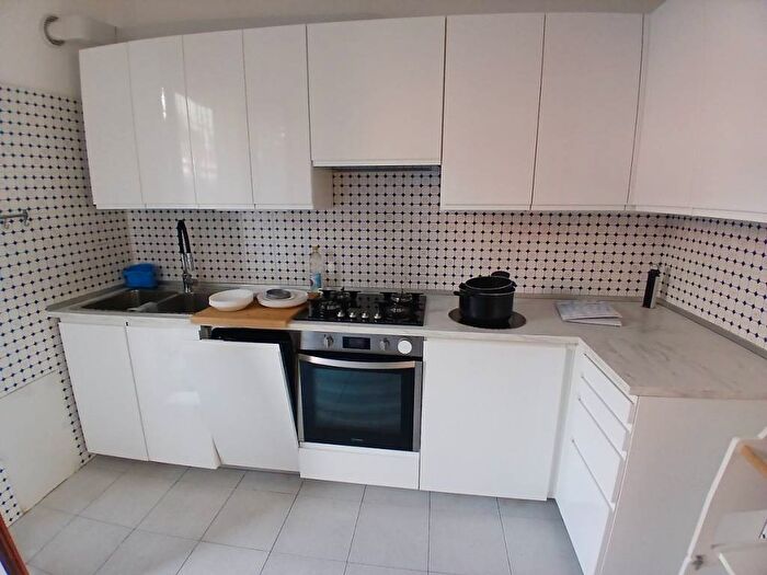 Appartamento con 5 locali in affitto in Pinocchio, Ancona