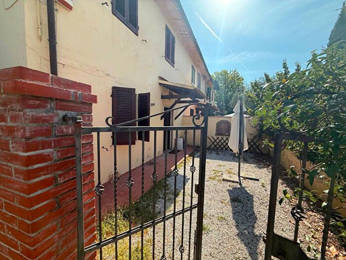 Casa trilocale in affitto in Via di Parigi, Le Piagge, Pisa