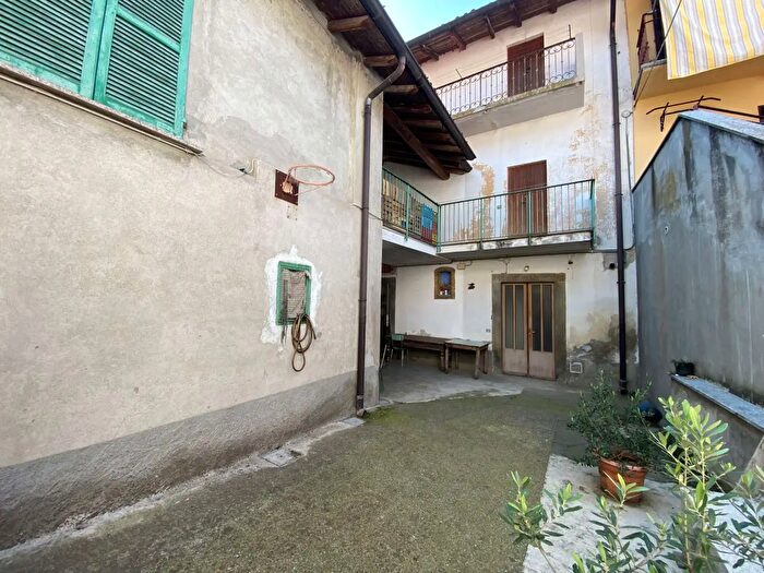 Case in Vendita e in Affitto - 3