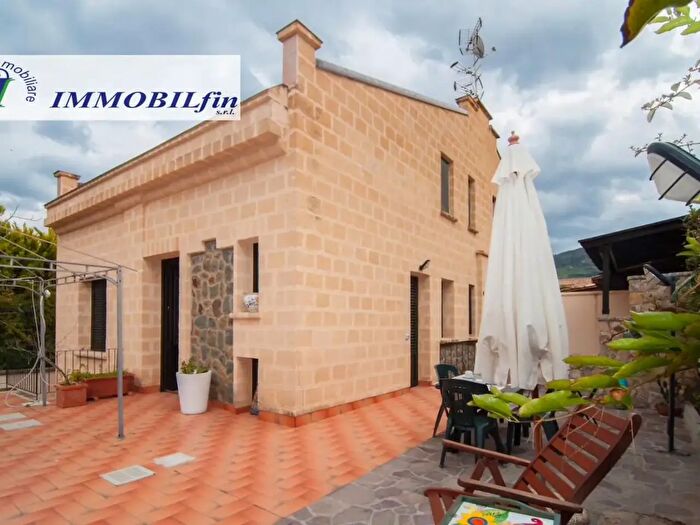 Casa con 6 locali in affitto in Baia dei Emiri, Cefalu'
