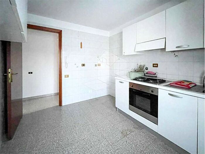 Appartamento trilocale in affitto in Centro Storico, Reggio Emilia