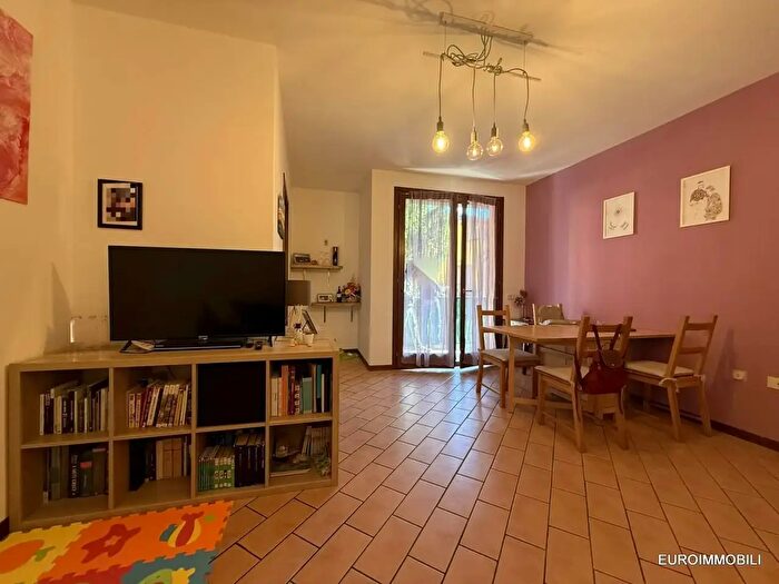 Appartamento trilocale in vendita in Via Madre Teresa di Calcutta, Traversetolo