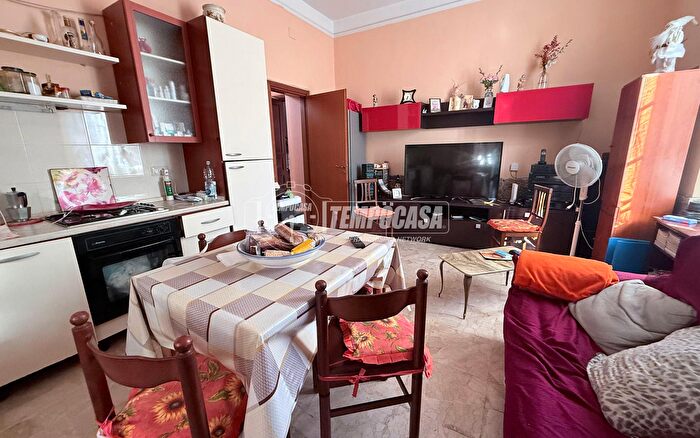 Appartamento trilocale in vendita in Via Santa Marta, Messina