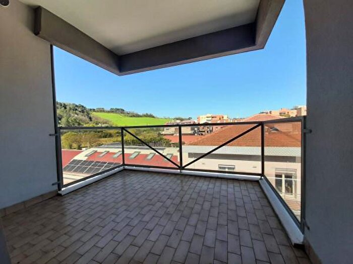 Appartamento quadrilocale in vendita in Via Lambro, Pesaro