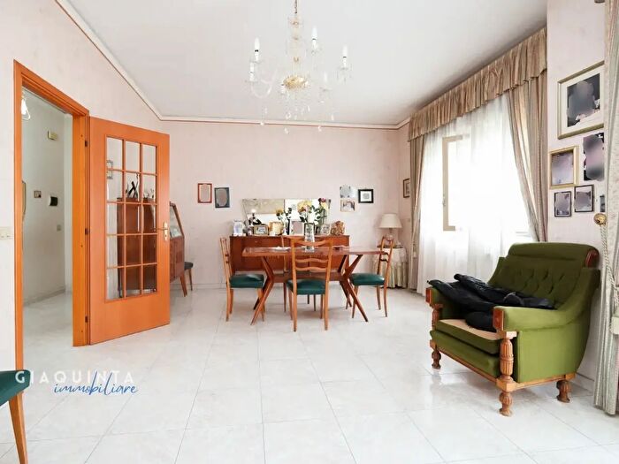 Appartamento quadrilocale in vendita in Strada Provinciale Snc, Palagonia