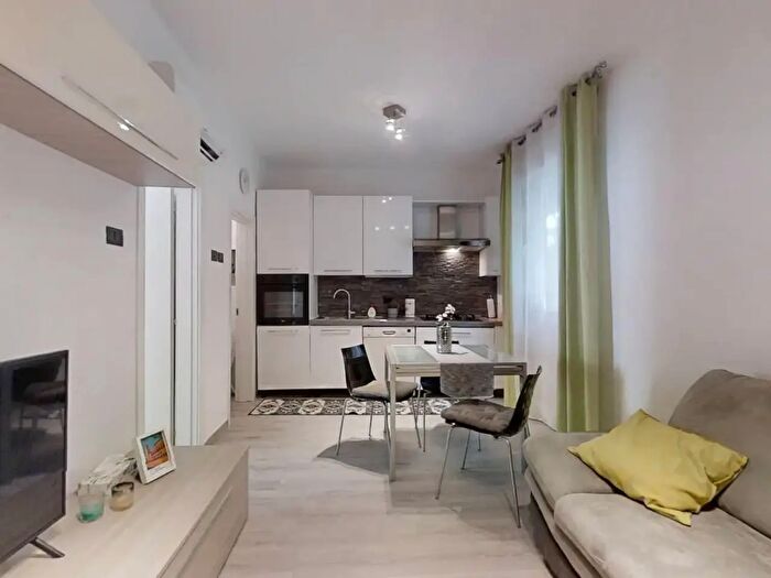 Appartamento trilocale in affitto in Via Maroncelli b, Padova