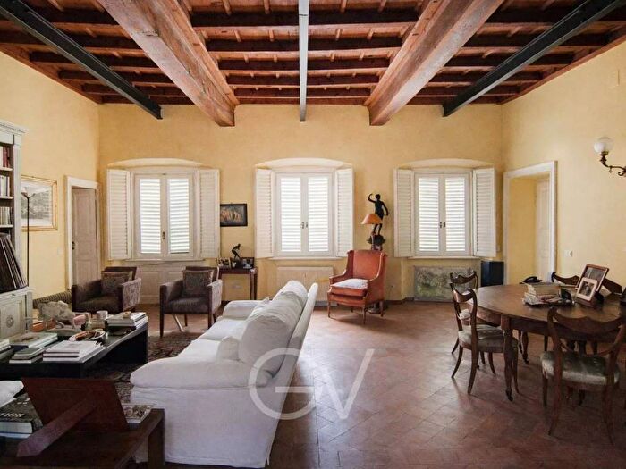 Appartamento trilocale in affitto in Via Bigli, Scala Manzoni, Milano