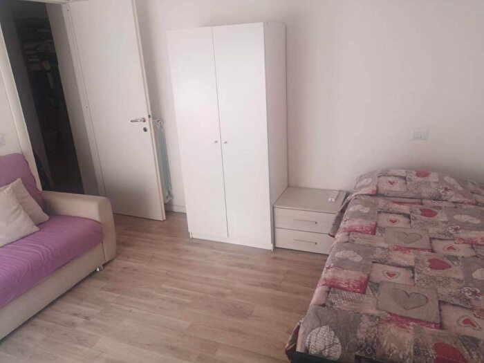 Appartamento bilocale in affitto in Via Lorenzo il Magnifico, Bologna, Roma