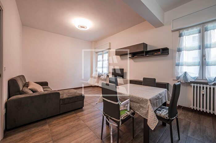 Appartamento trilocale in vendita in Via Guido Riccio Fogliani, Reggio Emilia