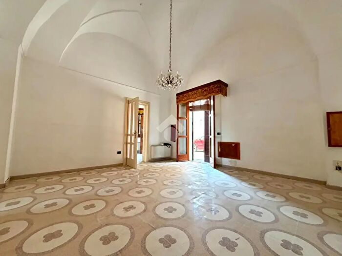 Casa con 5 locali in vendita in Via Nicola Marangi, Lizzanello