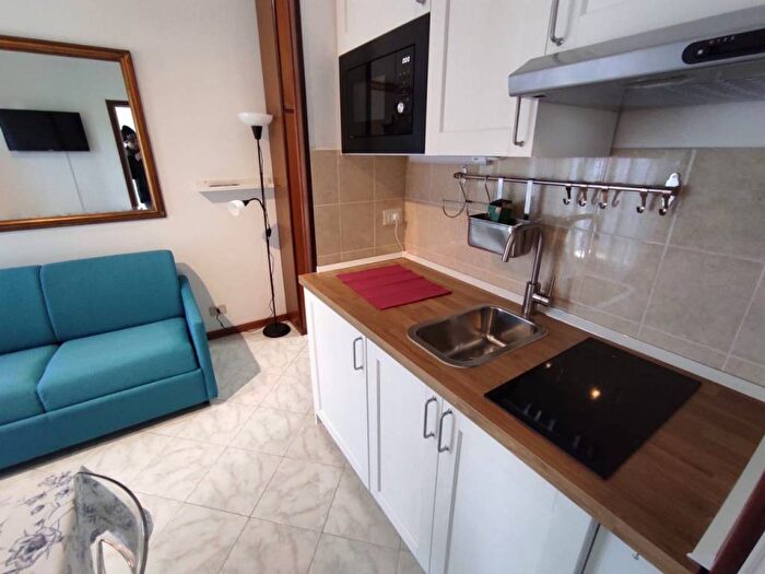 Appartamento bilocale in affitto in via ferraretto, Castello Don Minzoni, Rapallo