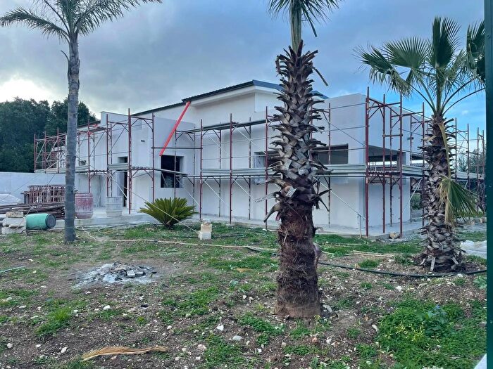 Casa con 5 locali in vendita in Via Provinciale Carini, Carini