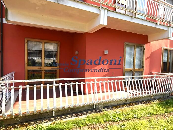 Appartamento con 6 locali in vendita in Monsummano Terme