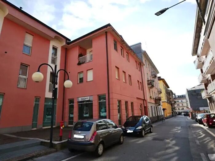 Appartamento trilocale in affitto in Via Costantino Crosa, Biella