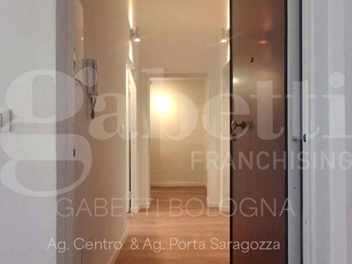 Appartamento quadrilocale in affitto in Via de' Chiari, Santo Stefano, Bologna