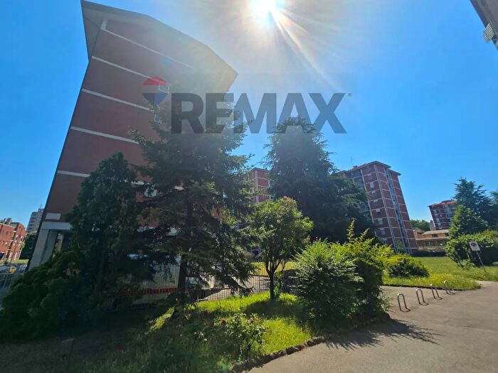 Appartamento trilocale in vendita in Via Santa Teresa, Milano