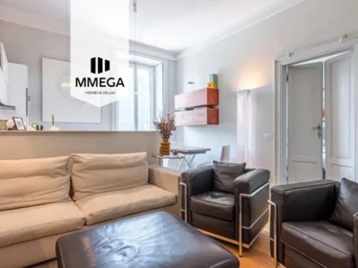 Appartamento bilocale in vendita in Piazza Caiazzo, Milano