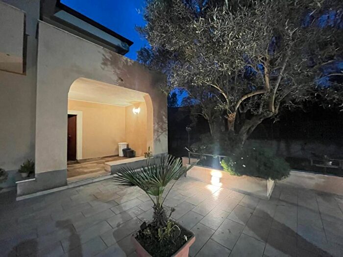 Casa quadrilocale in affitto in Via Germaneto, Germaneto, Catanzaro