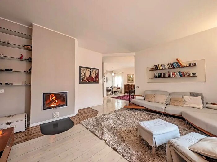 Casa con 5 locali in vendita in Via Domenico Loschi, Treviso