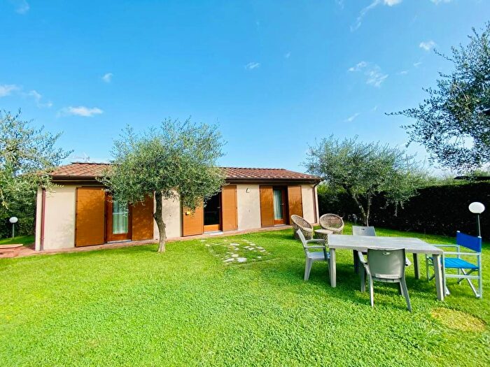 Casa trilocale in affitto in Via di Tiglio, Colle di Compito Castelvecchio, Capannori
