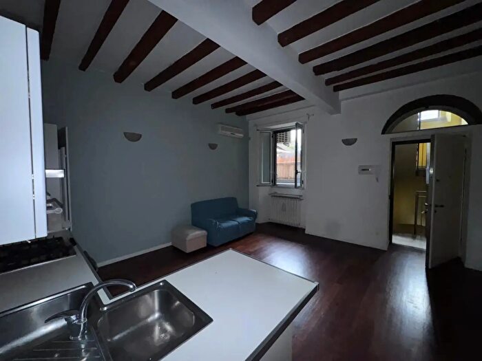 Appartamento bilocale in affitto in Via Monviso, Milano