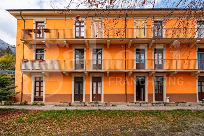 Appartamento bilocale in vendita in Via Vittorio Veneto, San Germano Chisone