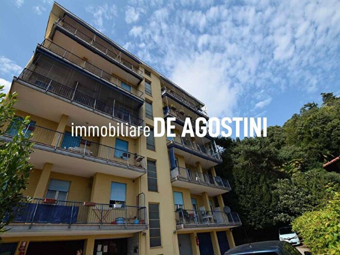 Appartamento trilocale in affitto in via Partigiani, Centro, Arona