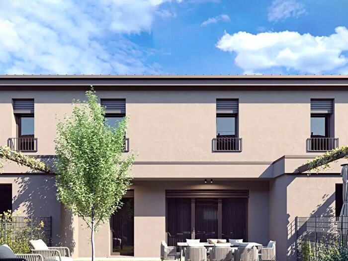 Casa con 5 locali in vendita in Via Volpaccino, Faenza