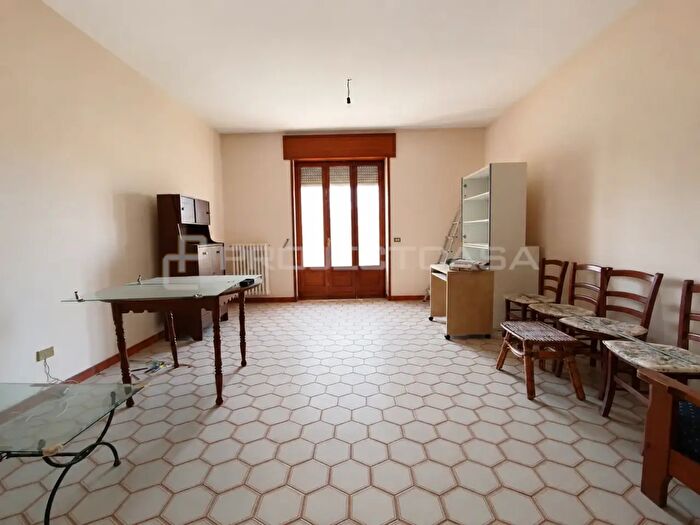 Appartamento con 6 locali in vendita in Via Sicilia, Scorrano