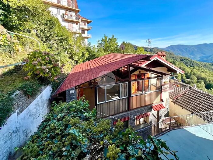 Casa trilocale in vendita in Via delle Valli, Monastero Di Lanzo