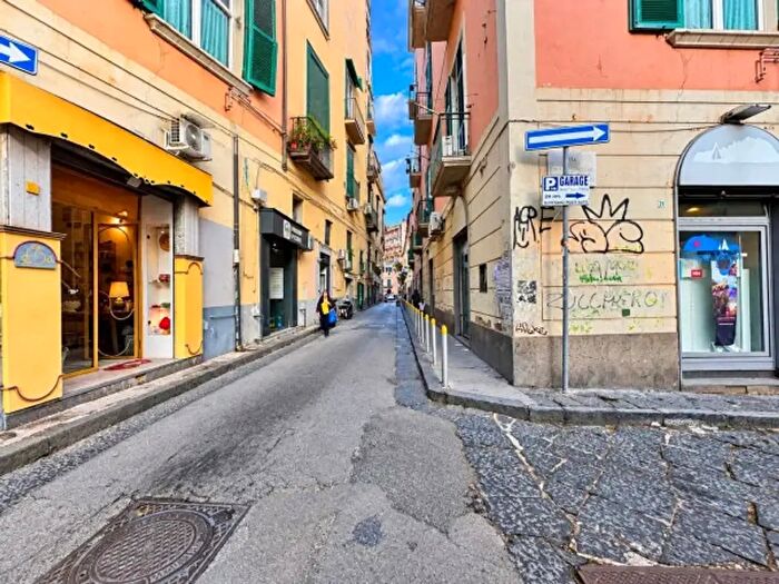Appartamento bilocale in vendita in Calata San Francesco, Napoli