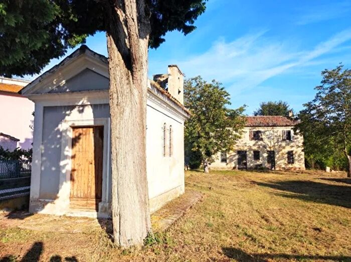 Casa con 7 locali in vendita in Via San MarcoCartoceto, Cartoceto