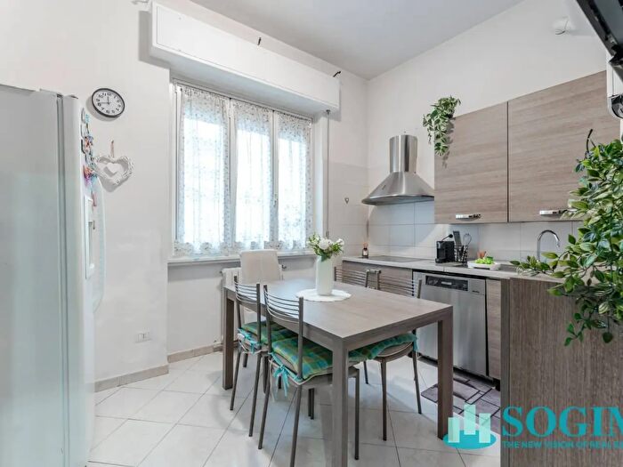 Appartamento trilocale in vendita in Via Leonardo da Vinci, Sesto San Giovanni