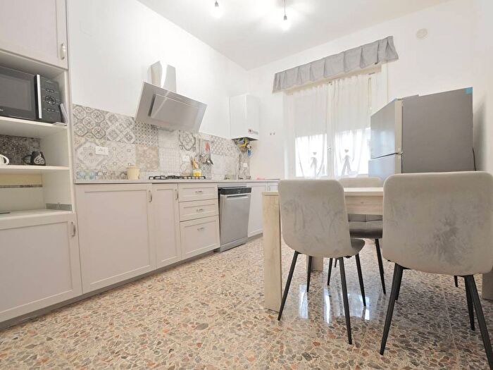 Appartamento quadrilocale in affitto in Via Alessandro Manzoni, Centro, San Vincenzo