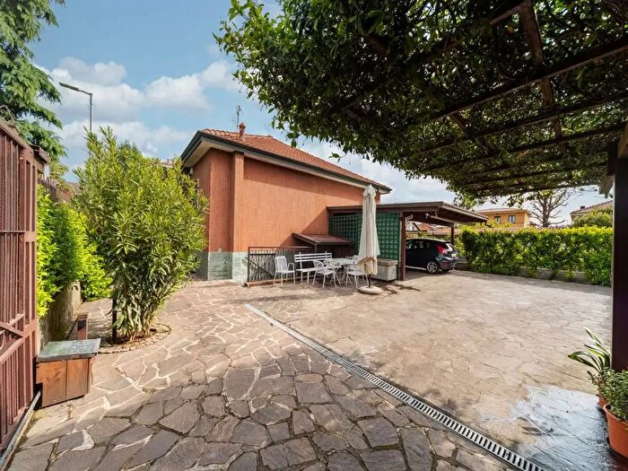 Casa con 5 locali in vendita in Via del Respiro, Monza