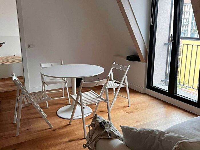 Appartamento bilocale in affitto in via Spalato, Isola, Milano