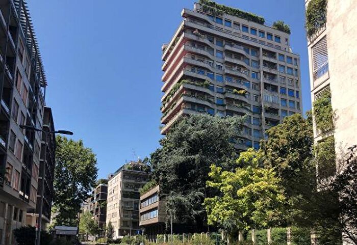 Casa quadrilocale in affitto in Via Pietro Mascagni, Palestro, Milano