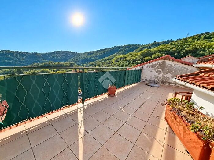 Casa quadrilocale in vendita in Via Fiume, Pietrabruna