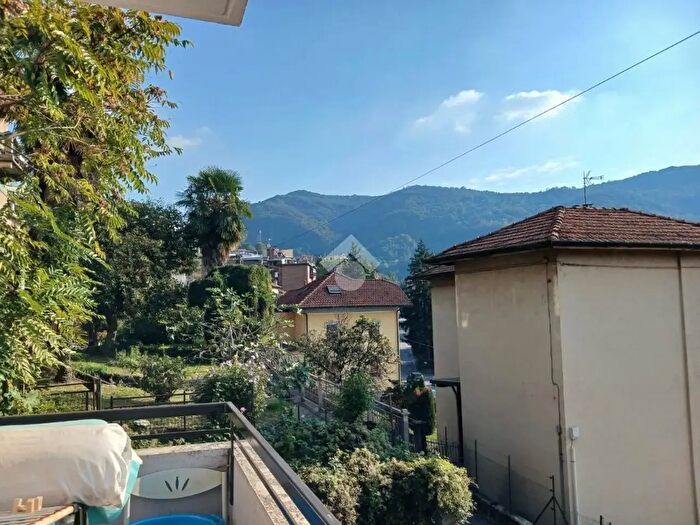 Appartamento trilocale in vendita in Via Silva, Como