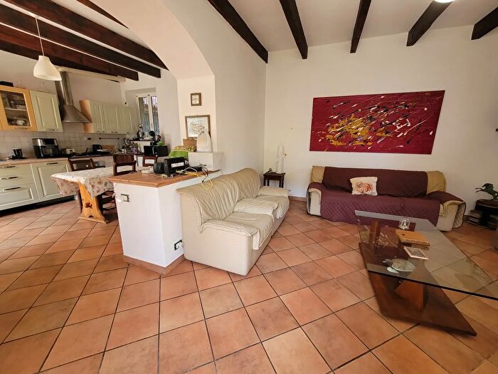 Casa con 6 locali in vendita in Via Tecci, Quiliano