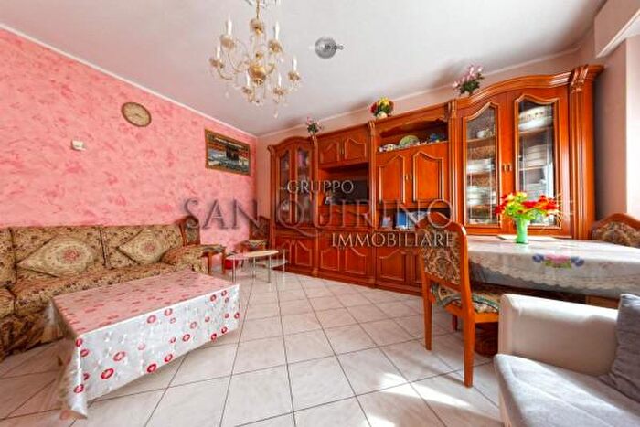 Casa con 5 locali in vendita in Via Nizzoli, Brescello