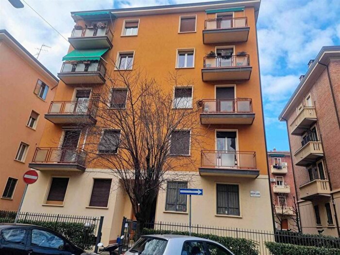 Appartamento con 5 locali in affitto in Murri, Bologna