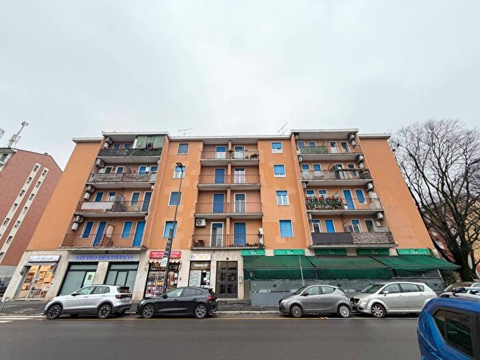 Appartamento bilocale in affitto in Via Angelo Inganni, Inganni, Milano
