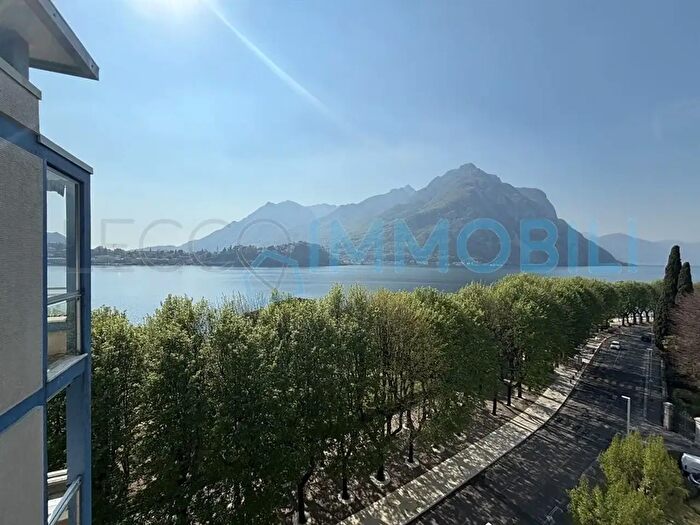 Appartamento quadrilocale in affitto in Lungolario Cadorna, Lecco
